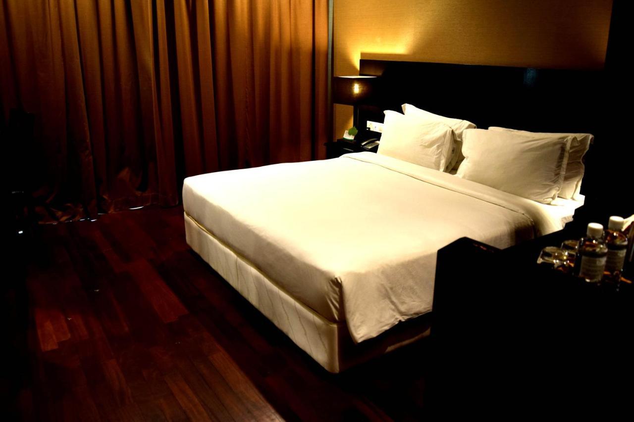 Lazenda Hotel Labuan Exterior foto