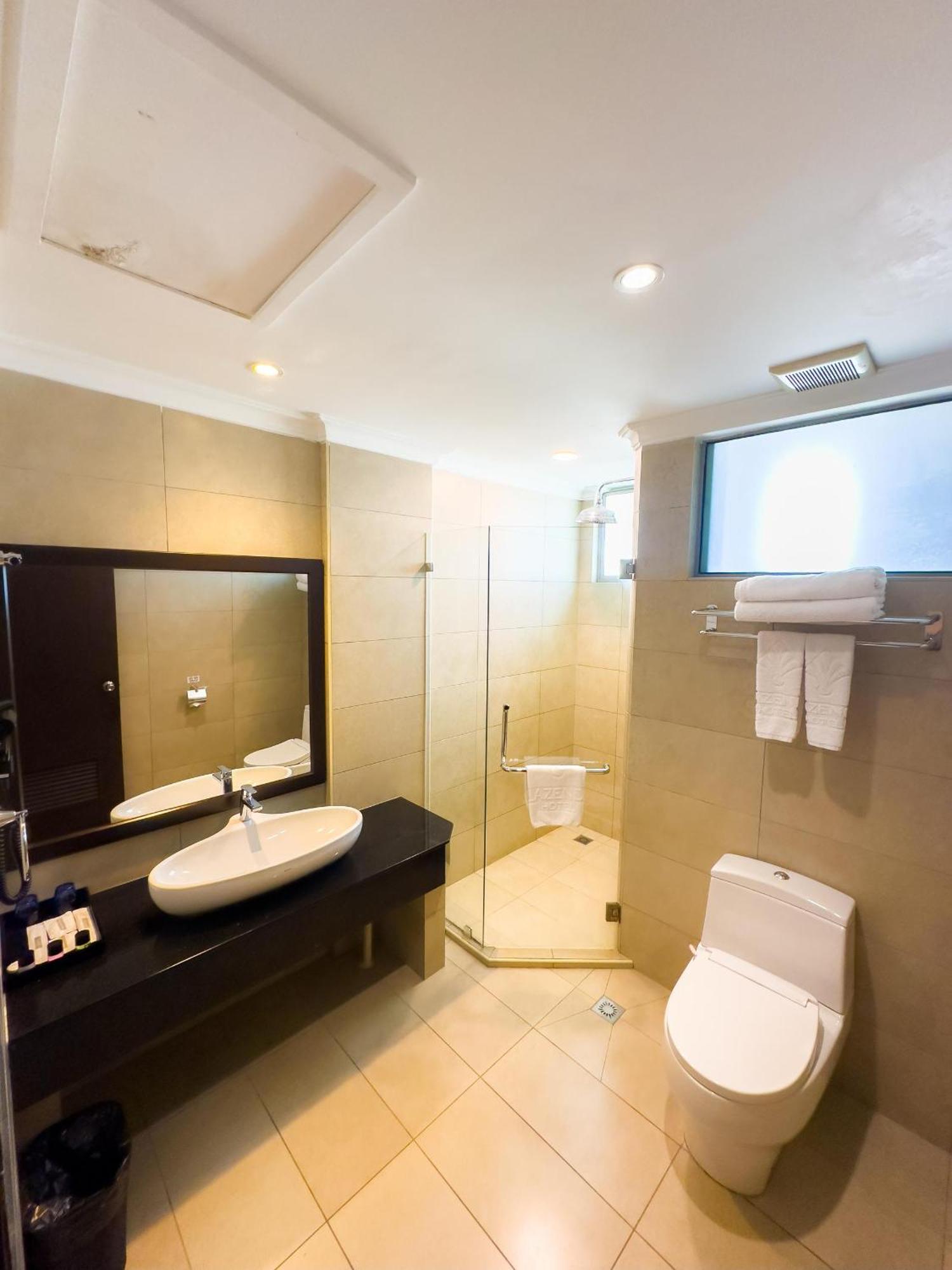 Lazenda Hotel Labuan Exterior foto